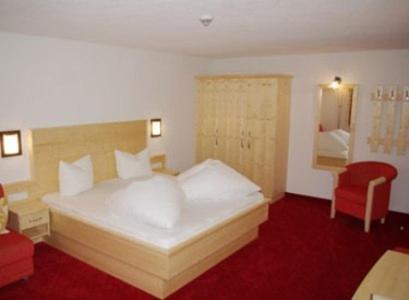 Alpenhof Pension-Garni Наудерс Экстерьер фото