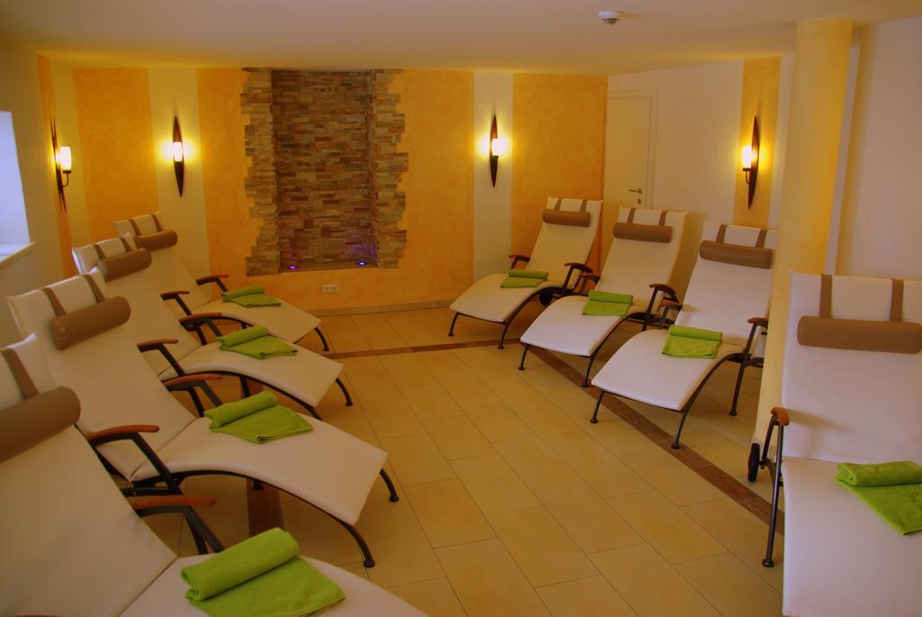 Alpenhof Pension-Garni Наудерс Экстерьер фото